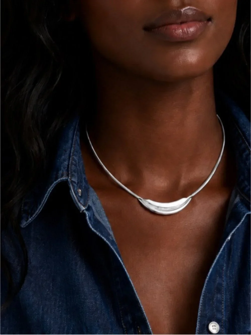 New! Classic Silver Collar Necklace (1008) NWOT